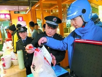 海淀試點(diǎn)外賣食安封簽!消費(fèi)者收餐如發(fā)現(xiàn)封簽破損可拒收