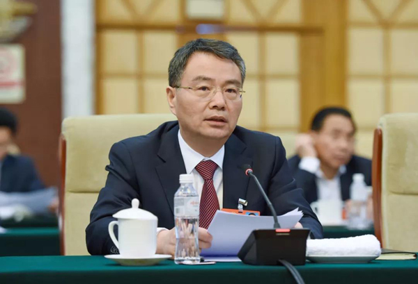 關注油耗子、公路三亂、從業(yè)資格證!徐冠巨代表講出心聲